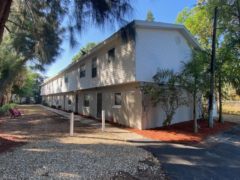 3160 E Riverside DR 5 FORT MYERS, FL 33916