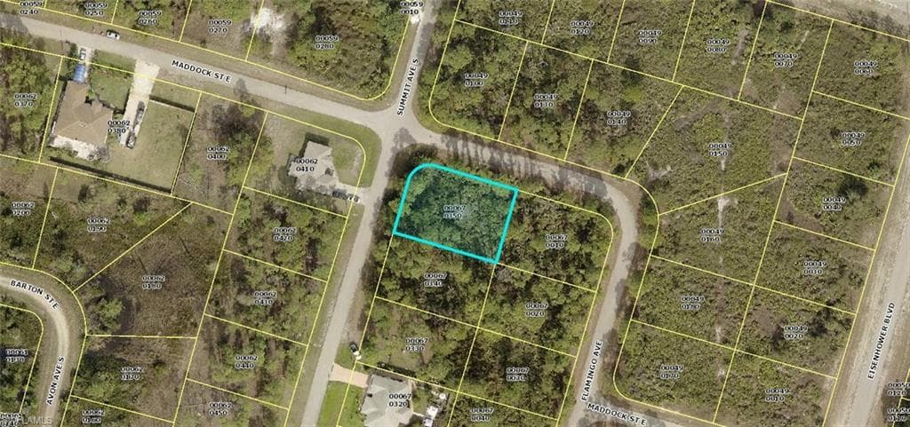 607 Summit AVE S LEHIGH ACRES, FL 33974
