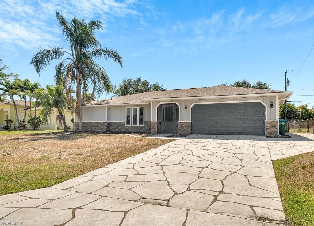318 18th PL CAPE CORAL, FL 33909