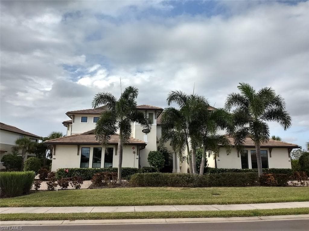 2129 Frangipani CIR 1-201 NAPLES, FL 34120