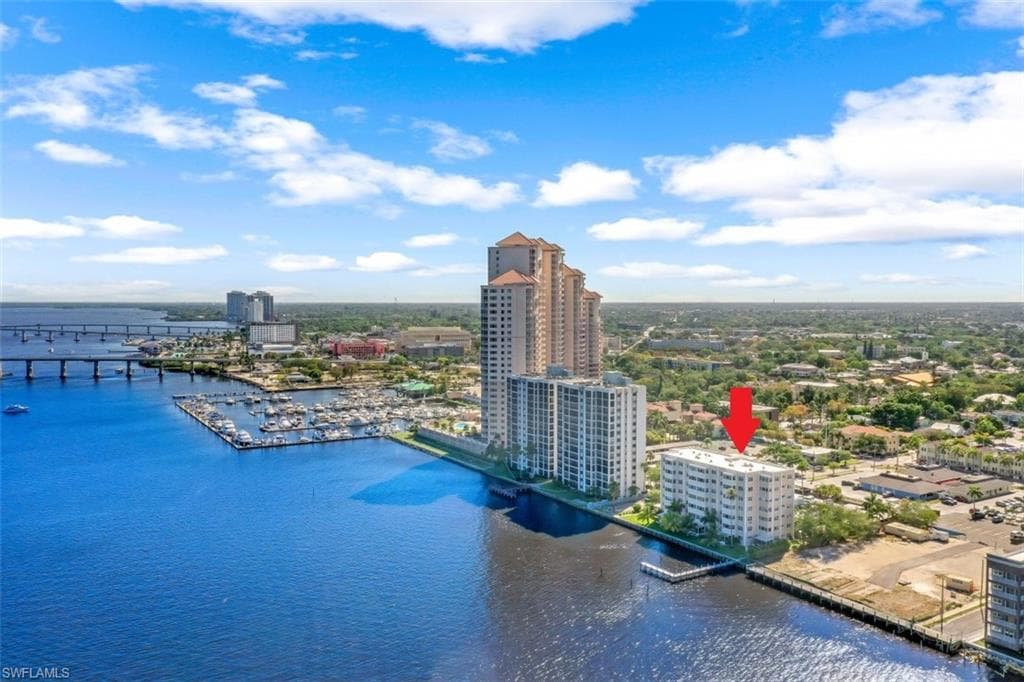 1900 Clifford ST 603 FORT MYERS, FL 33901