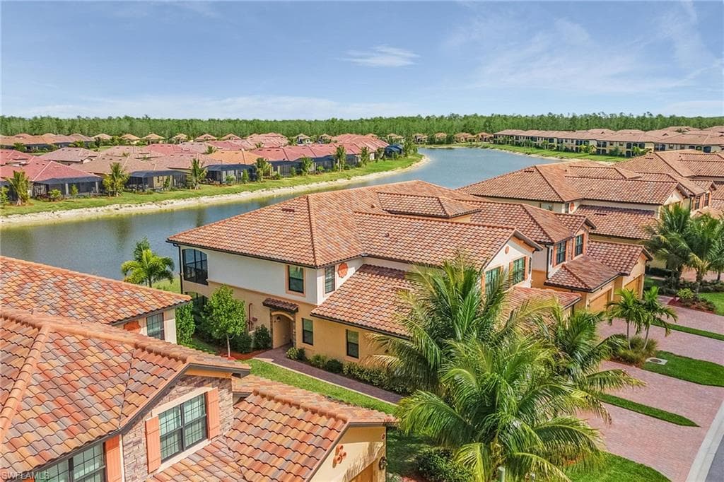17290 Cherrywood CT 6101 BONITA SPRINGS, FL 34135