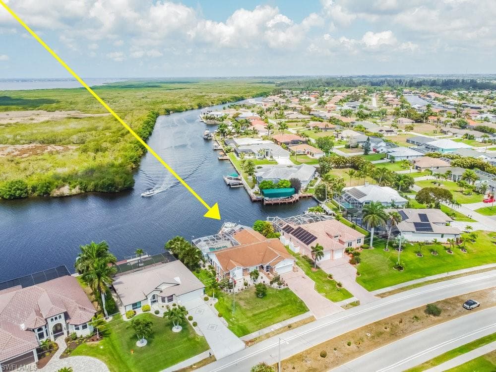 2940 Surfside BLVD CAPE CORAL, FL 33914