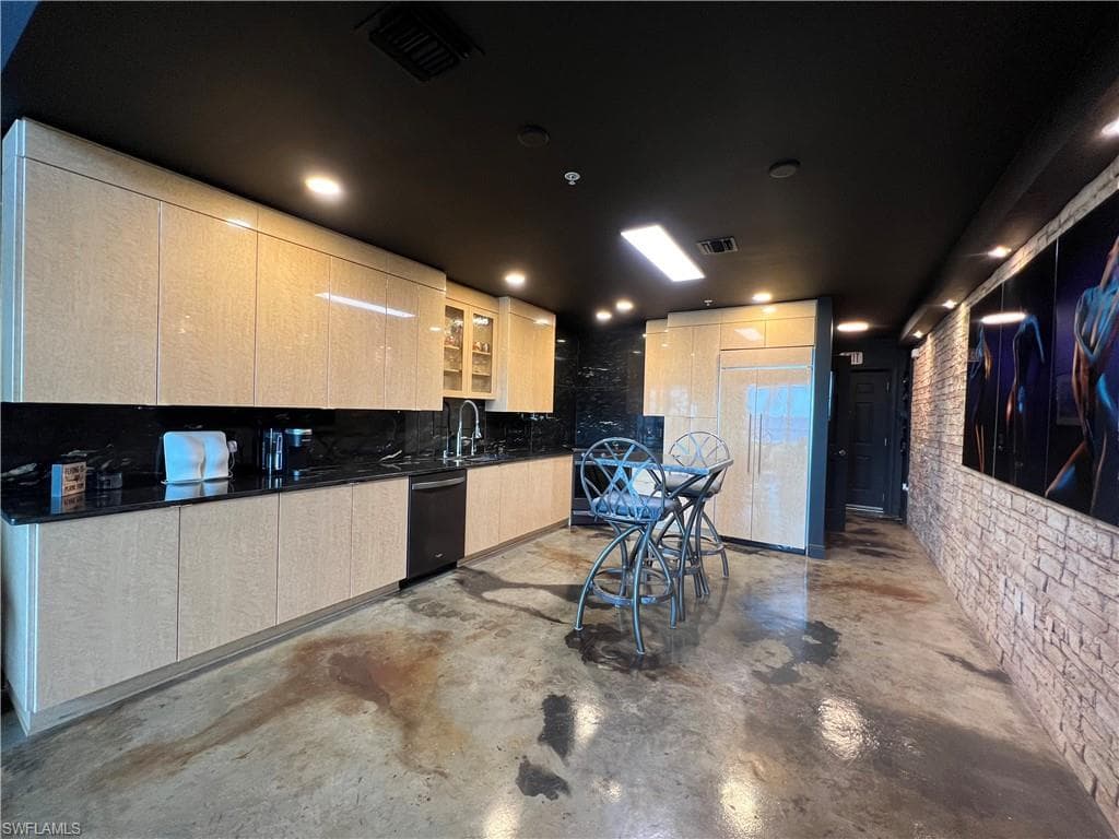 2745 1st ST 114 FORT MYERS, FL 33916
