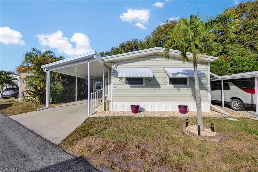 20610 River DR ESTERO, FL 33928