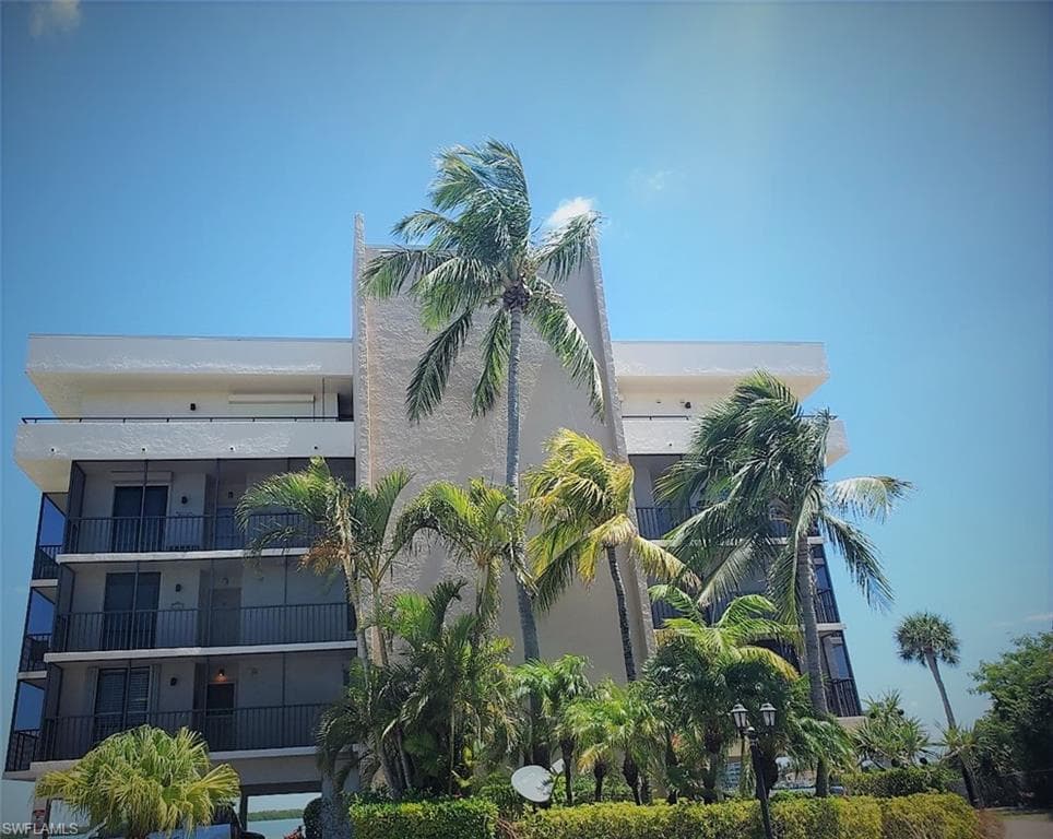 8403 Estero BLVD 301 FORT MYERS BEACH, FL 33931