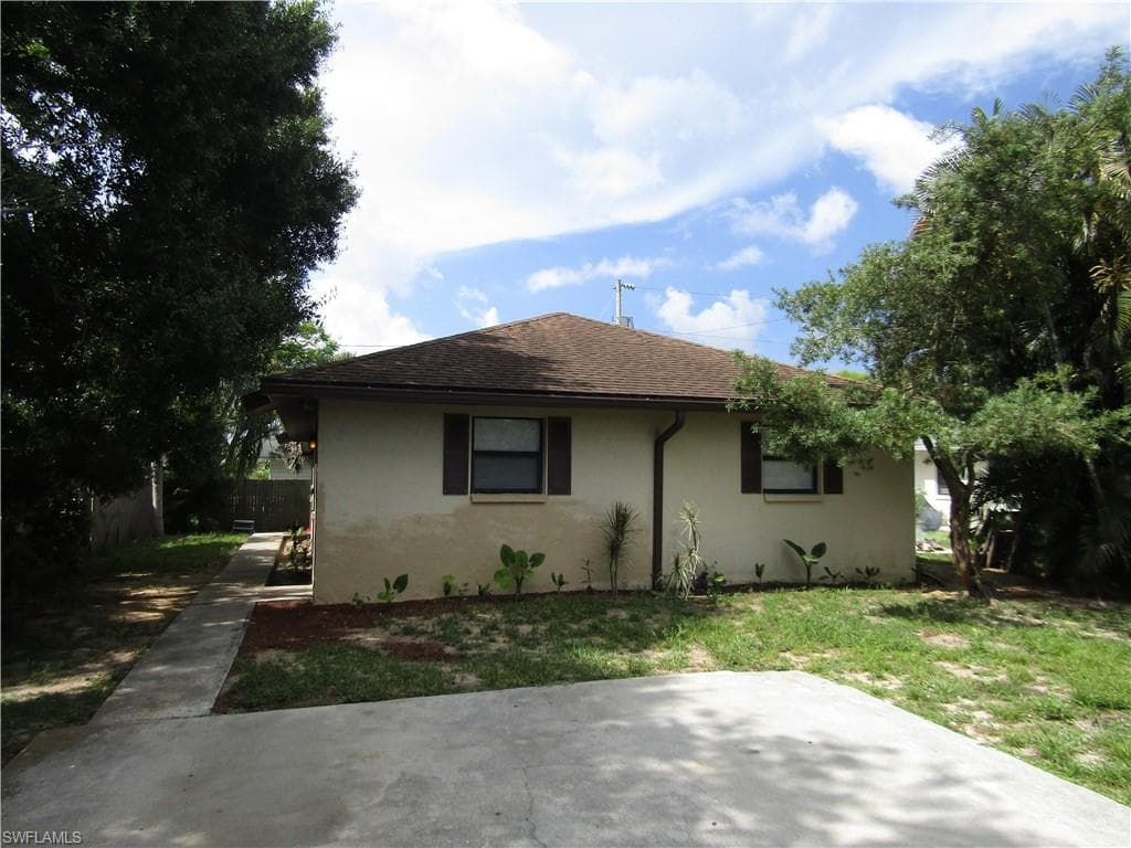 306 Hubbard AVE NORTH FORT MYERS, FL 33917