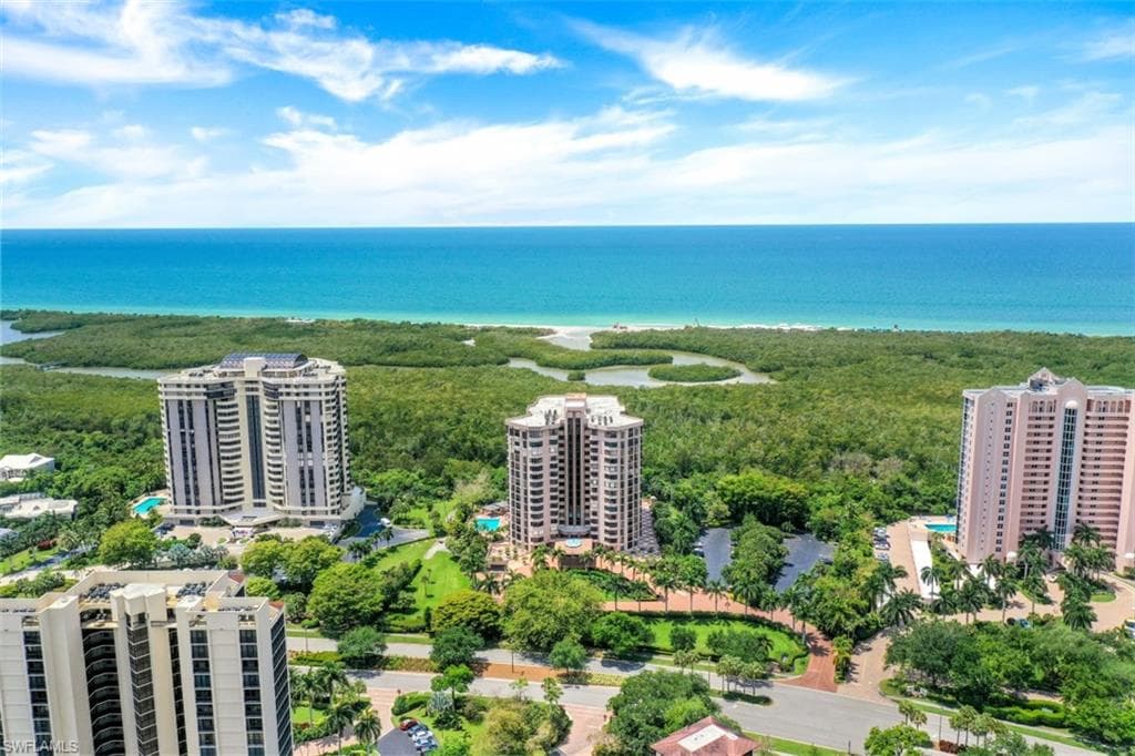 6075 Pelican Bay BLVD 203 NAPLES, FL 34108
