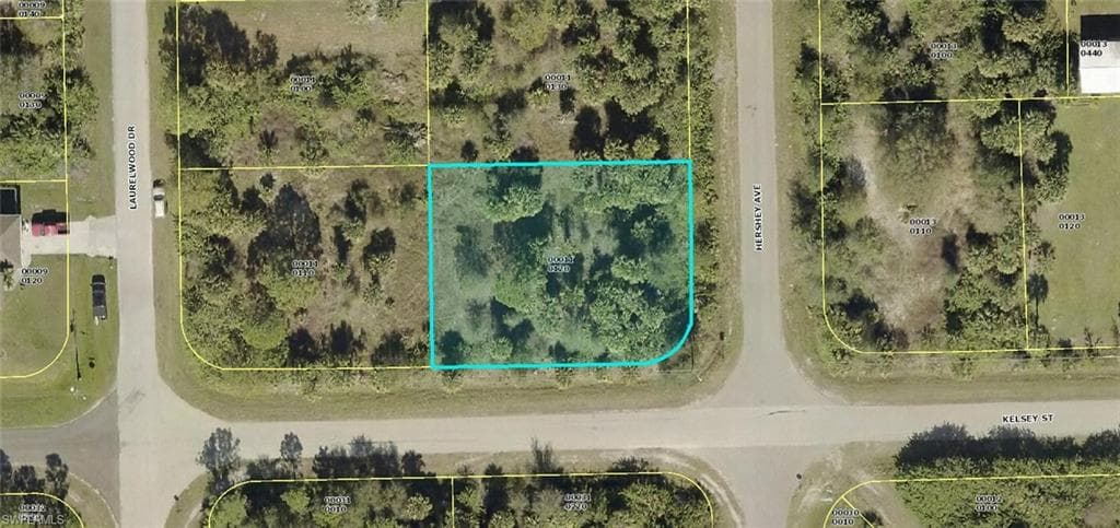 6133 Hershey AVE FORT MYERS, FL 33905