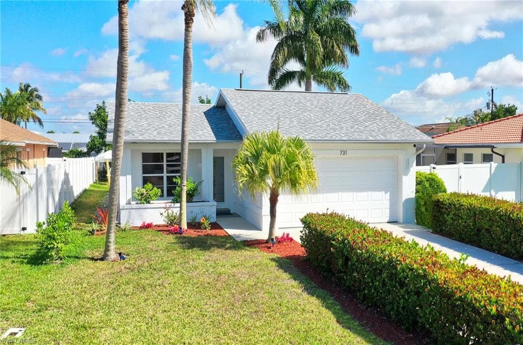 731 100th AVE N NAPLES, FL 34108