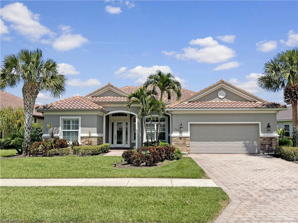 11973 Heather Woods CT NAPLES, FL 34120