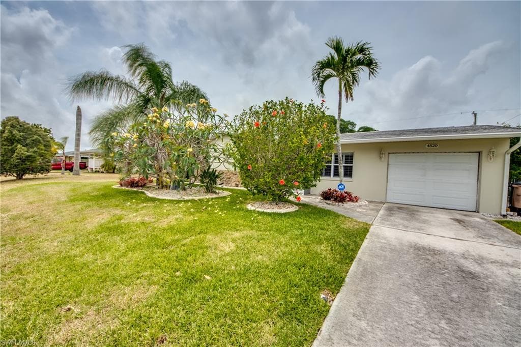 4520 SE 14th PL CAPE CORAL, FL 33904
