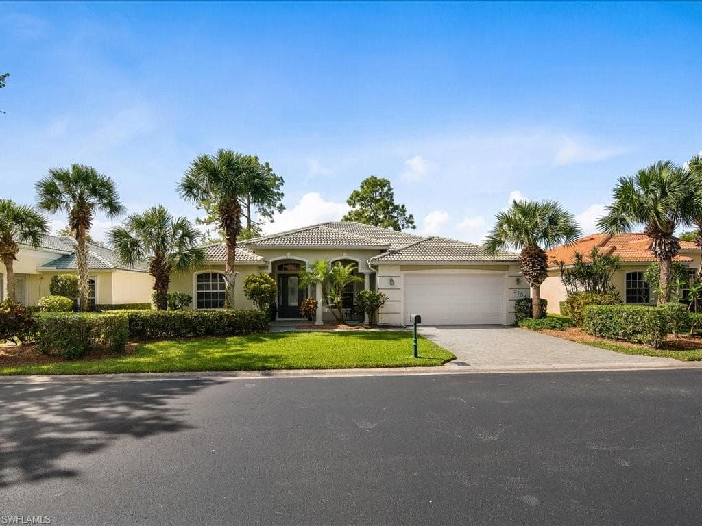 3738 Recreation LN NAPLES, FL 34116