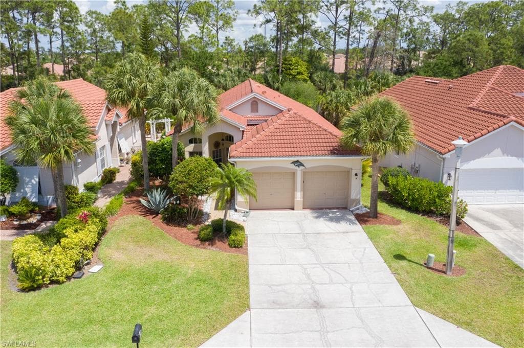 156 Lady Palm DR NAPLES, FL 34104