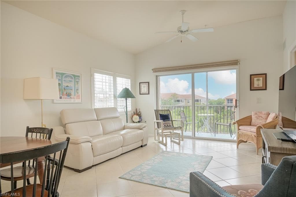 4420 Botanical Place CIR 402 NAPLES, FL 34112