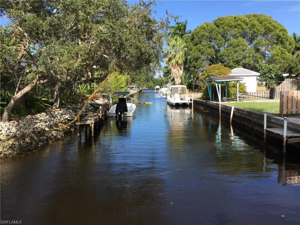4460 Tarpon AVE BONITA SPRINGS, FL 34134