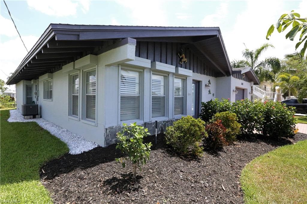 17781 Rebecca AVE FORT MYERS BEACH, FL 33931