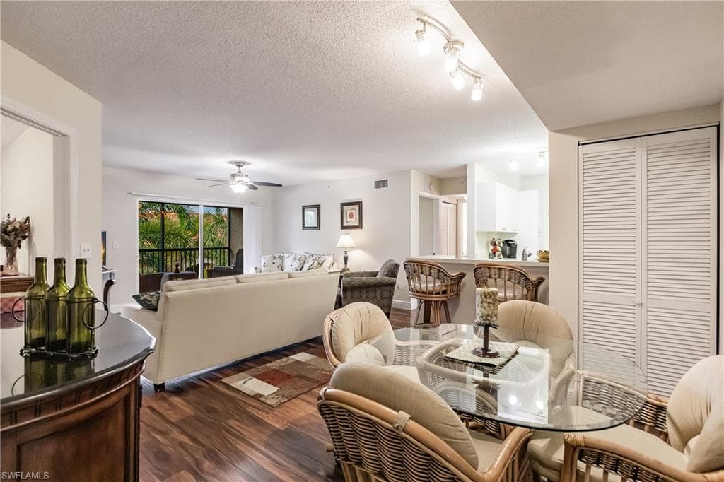 8950 Colonnades CT E 834 BONITA SPRINGS, FL 34135