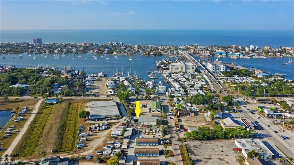 820 Buttonwood DR FORT MYERS BEACH, FL 33931