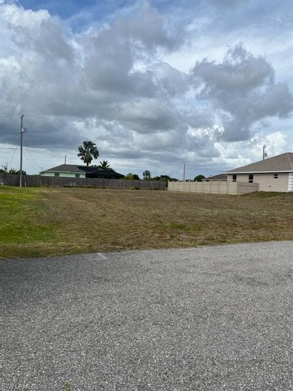1817 17th ST CAPE CORAL, FL 33909