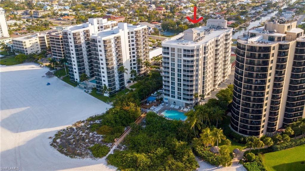 6620 Estero BLVD 404