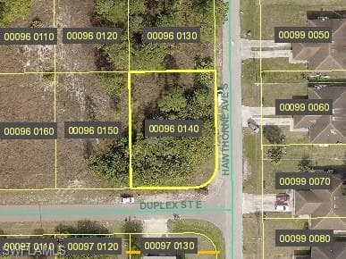 883 Duplex ST E LEHIGH ACRES, FL 33974