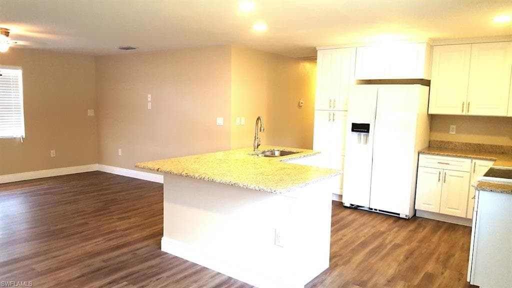 12080 Moss DR W FORT MYERS, FL 33908