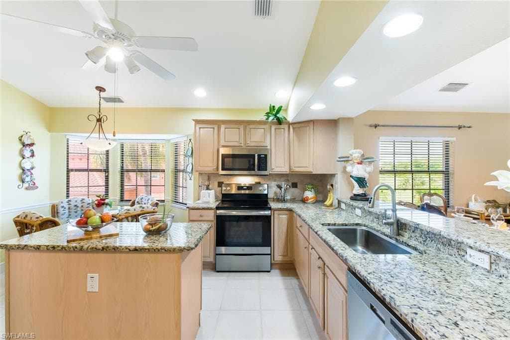 5745 Grande Reserve WAY 503 NAPLES, FL 34110