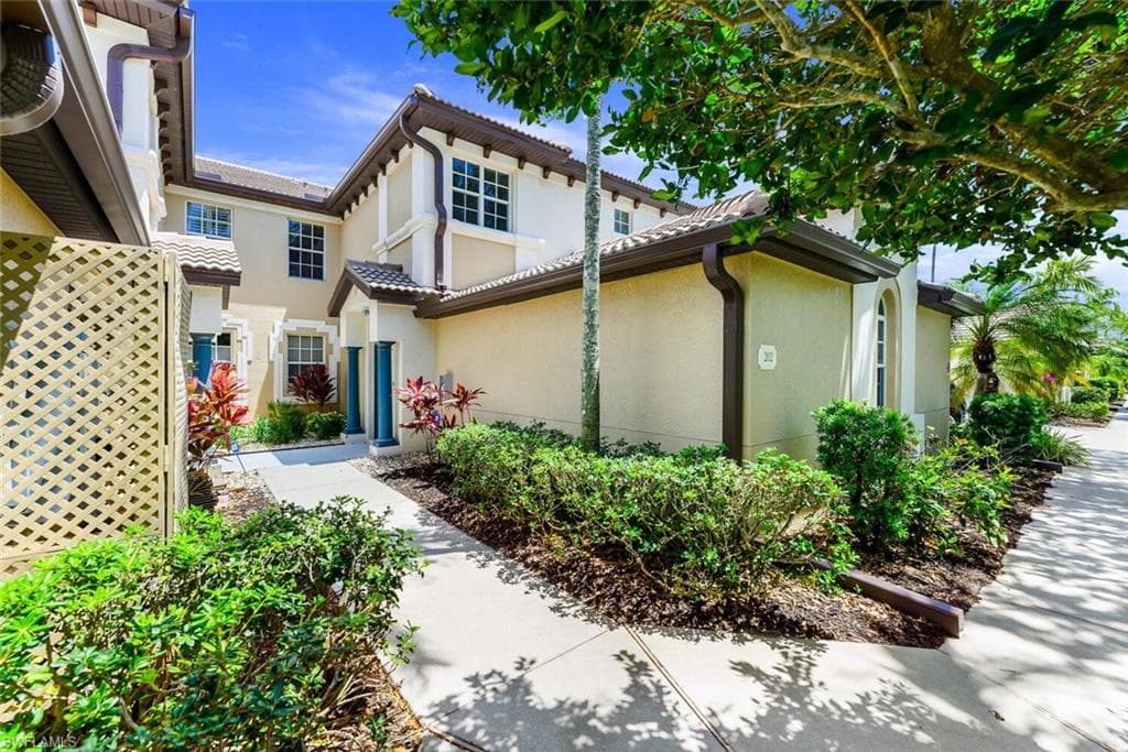 21761 Palmetto Dunes DR 202 ESTERO, FL 33928