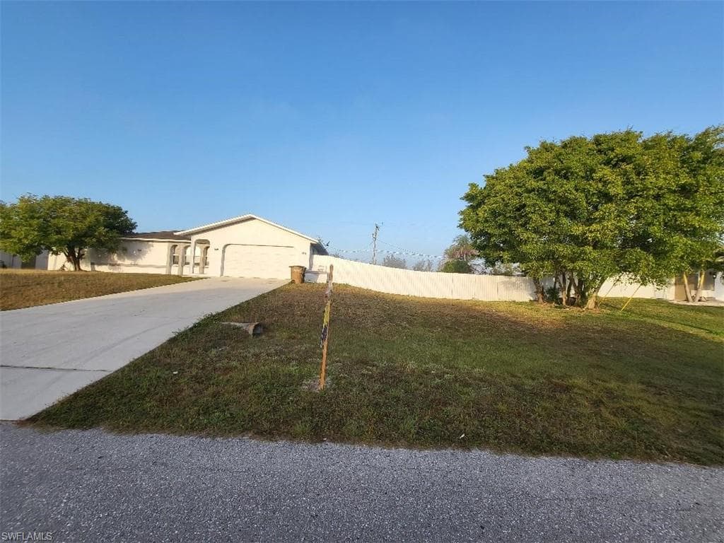 2234 SW 7th PL CAPE CORAL, FL 33991