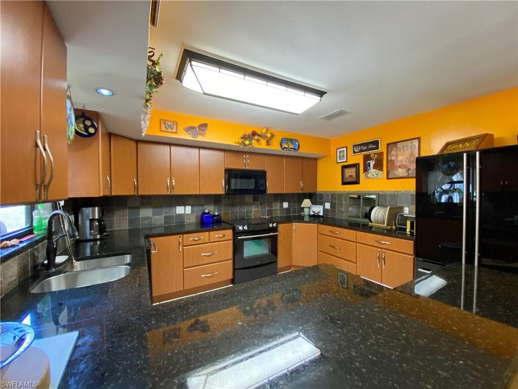 27605 South View DR E BONITA SPRINGS, FL 34135