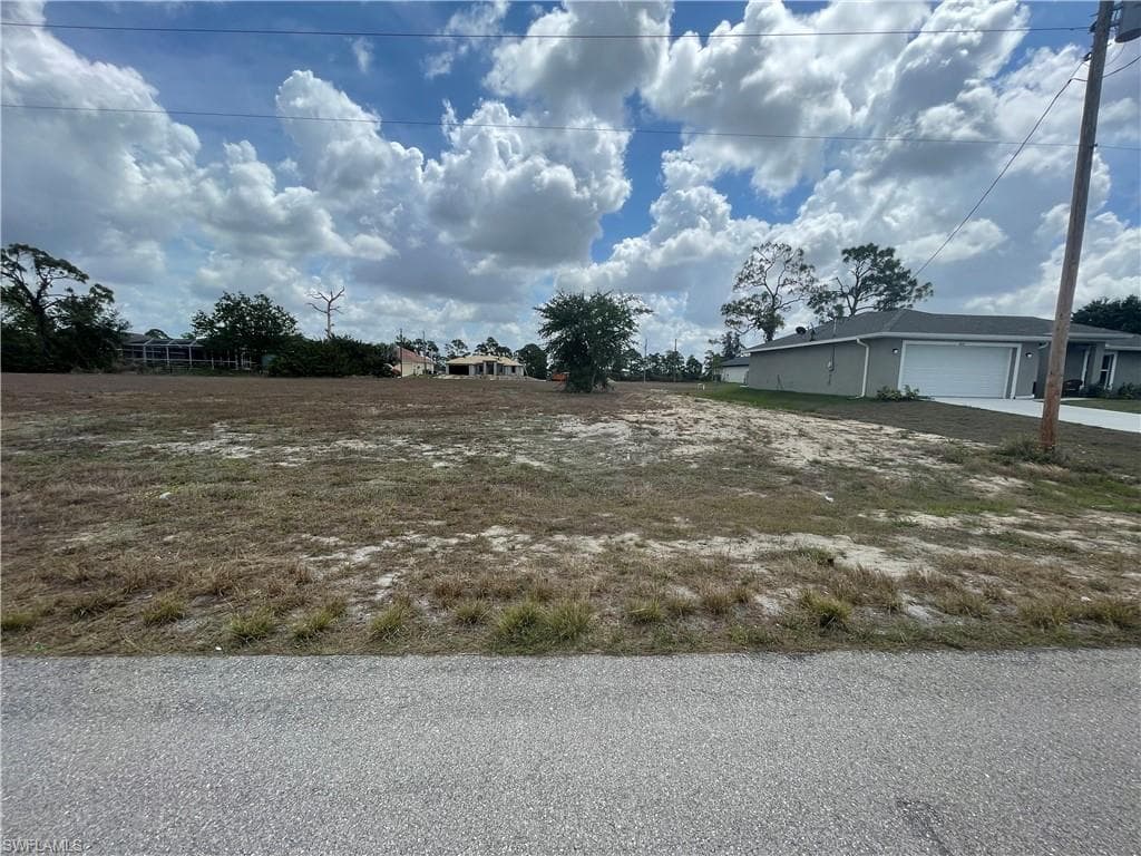 2839 NW 23rd AVE CAPE CORAL, FL 33993