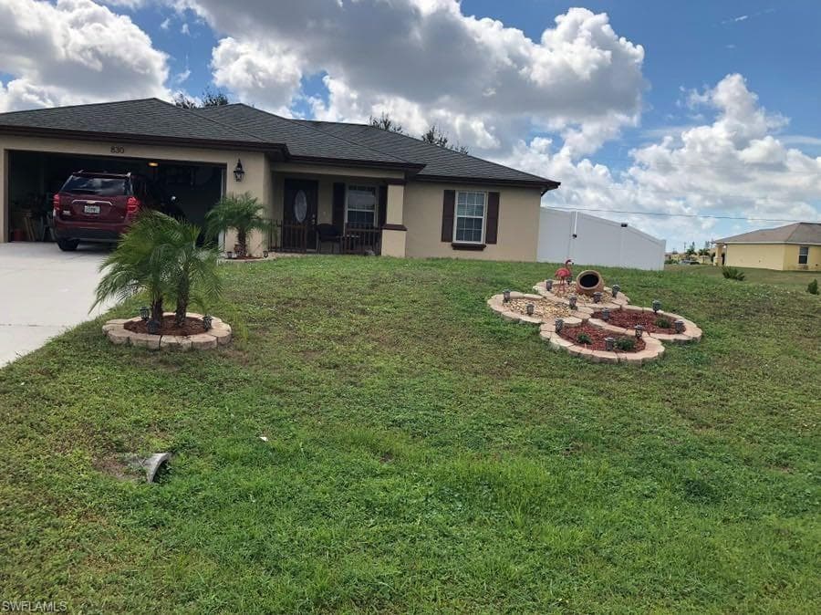 830 NE 10th TER CAPE CORAL, FL 33909