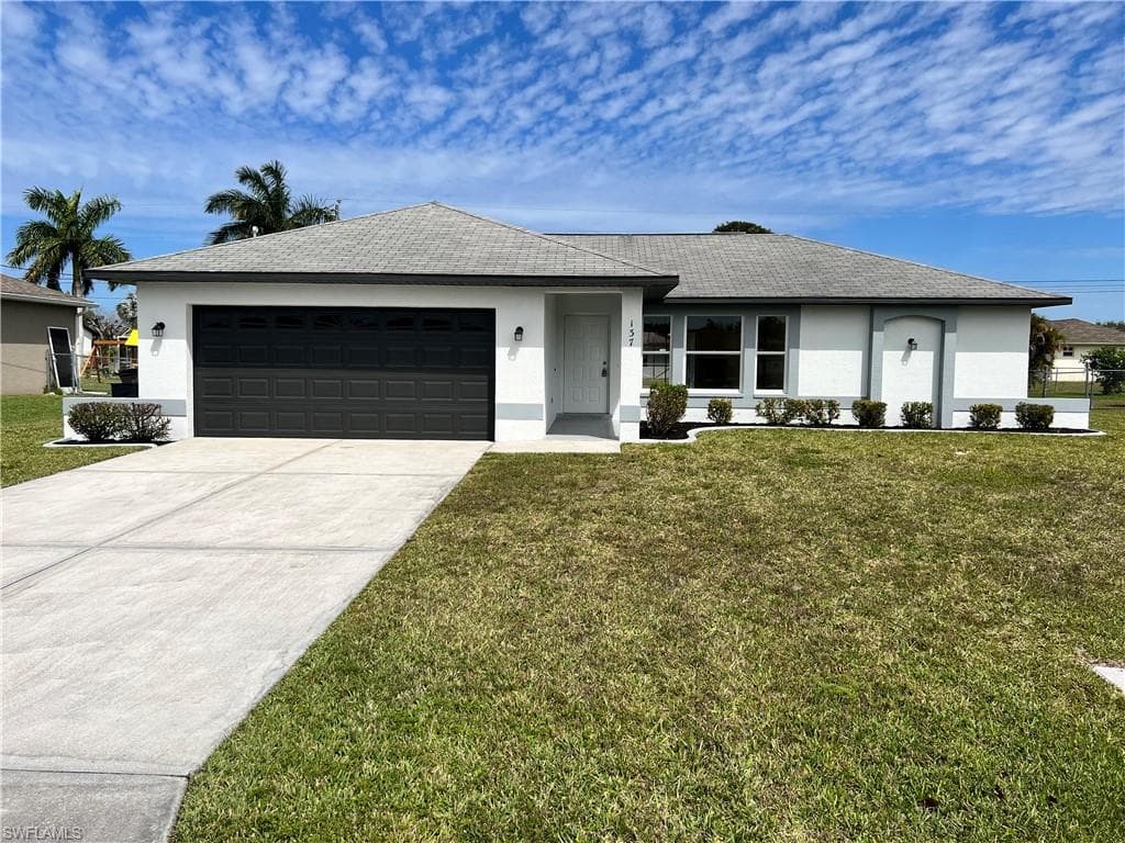 137 SE 19th ST CAPE CORAL, FL 33990