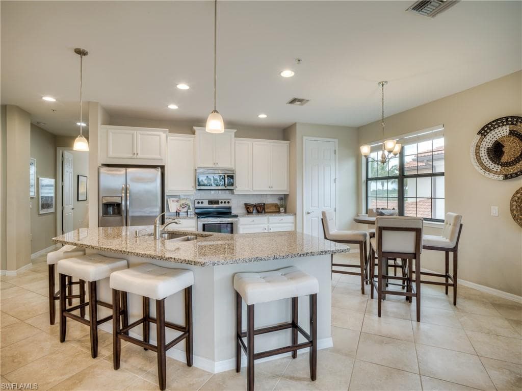 26217 Palace LN 201 BONITA SPRINGS, FL 34135