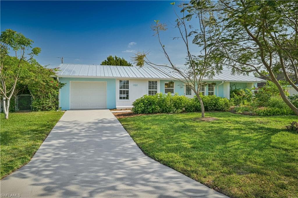 1303 SE 22nd TER CAPE CORAL, FL 33990