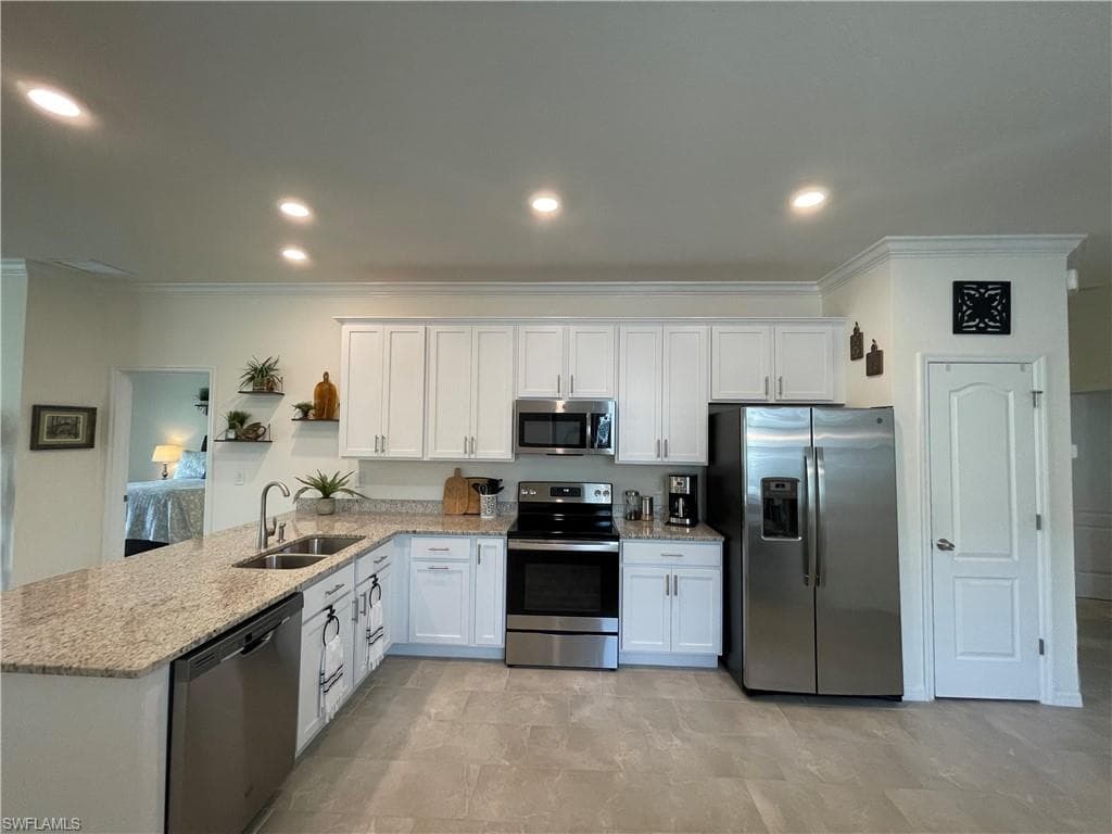 4204 Lemongrass DR FORT MYERS, FL 33916