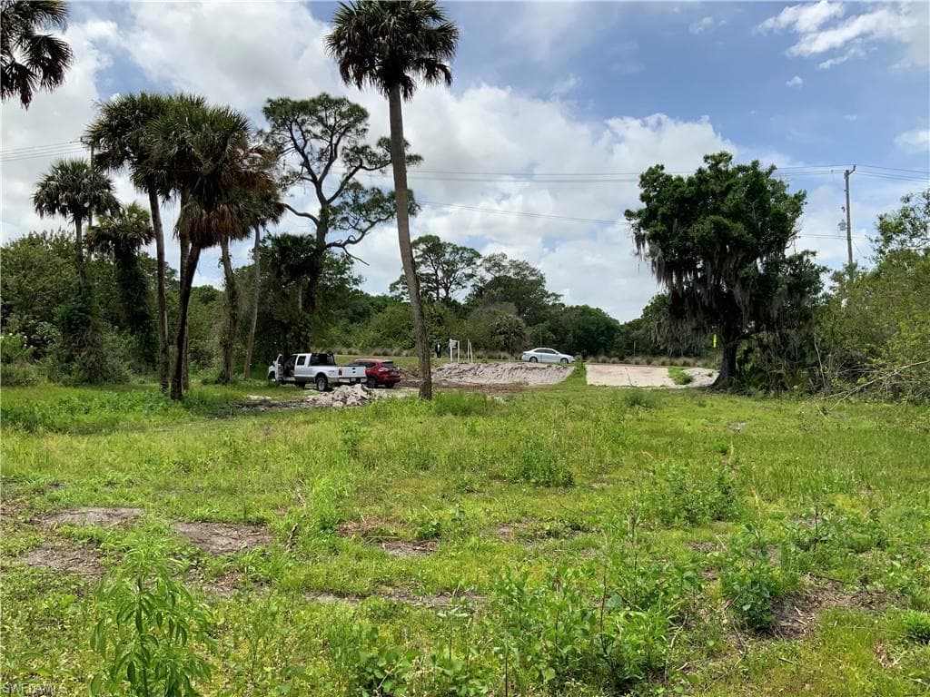 3398 S 25th ST FORT PIERCE, FL 34981