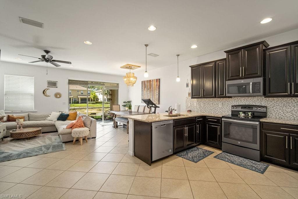 10823 Alvara WAY BONITA SPRINGS, FL 34135