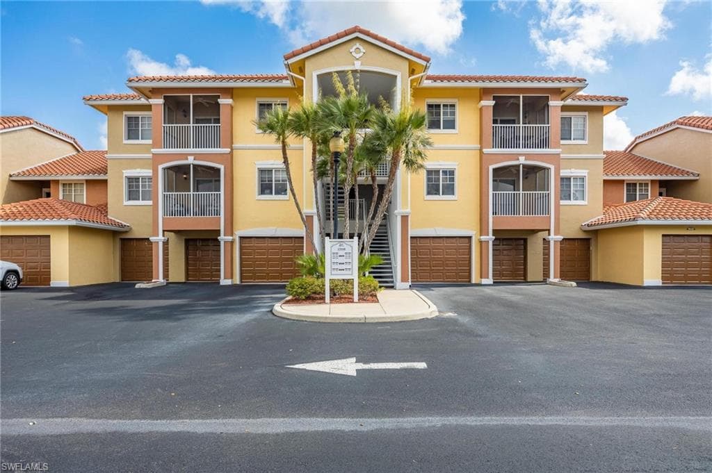 13110 Bella Casa CIR 104 FORT MYERS, FL 33966