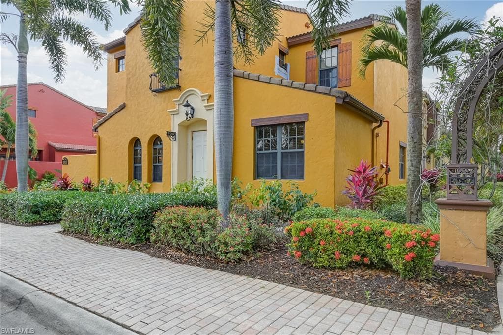 8243 Bibiana WAY 704 FORT MYERS, FL 33912