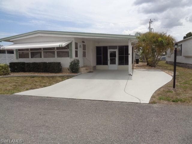 2787 Deerfield DR NORTH FORT MYERS, FL 33917