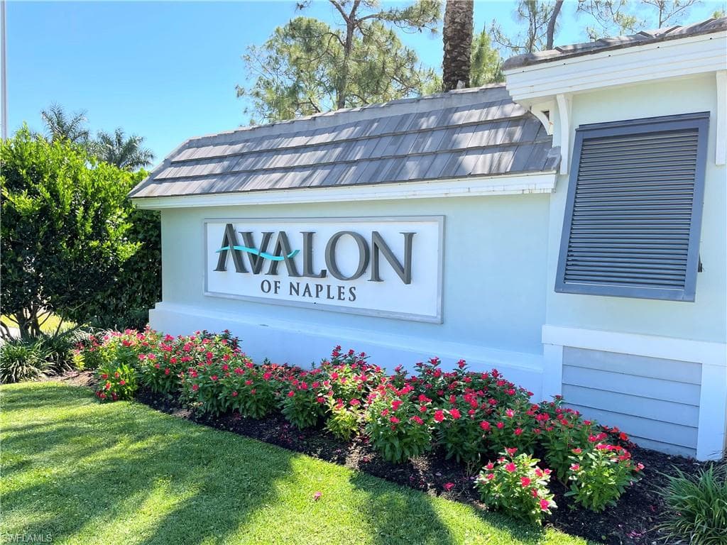 6916 Avalon CIR 105 NAPLES, FL 34112