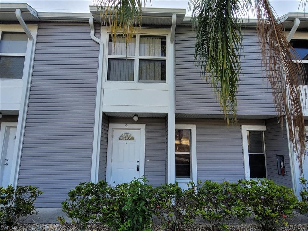 4703 SW Santa Barbara PL 9 CAPE CORAL, FL 33914