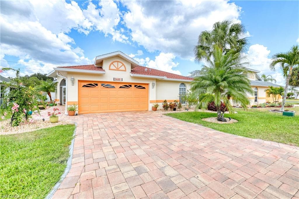 3681 Gloxinia DR NORTH FORT MYERS, FL 33917