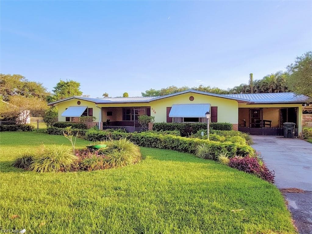 126 W Del Monte AVE CLEWISTON, FL 33440
