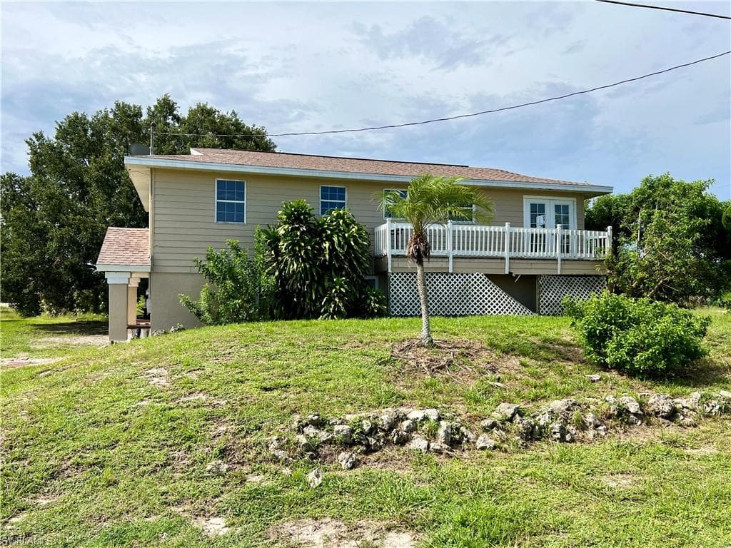 2917 26th ST SW LEHIGH ACRES, FL 33976