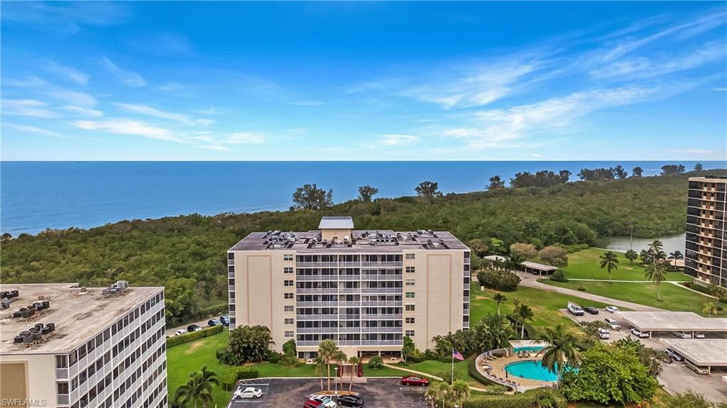 5 Bluebill AVE 208 NAPLES, FL 34108