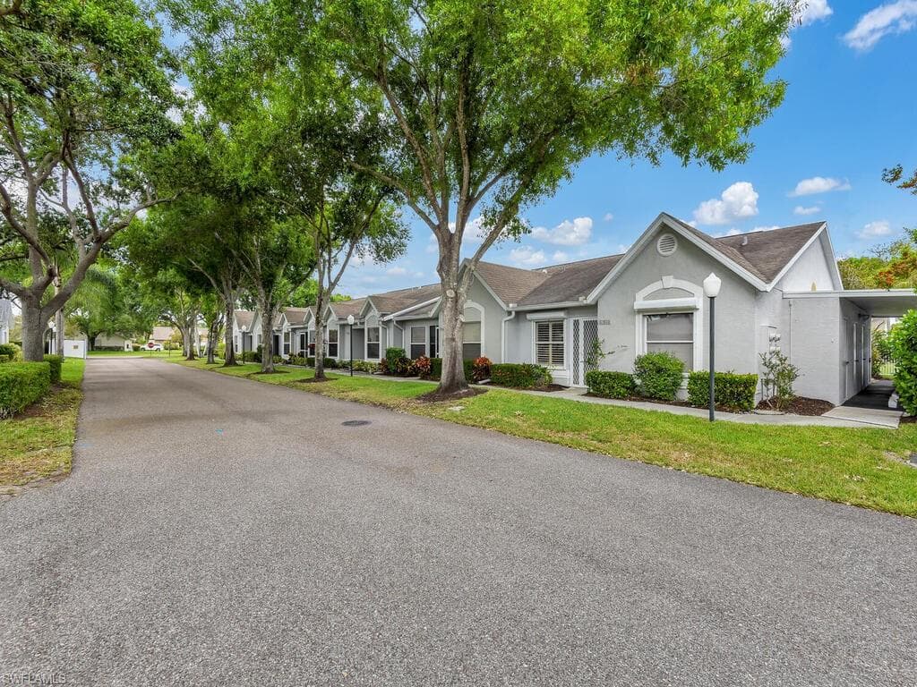 10804 King George LN 2604 NAPLES, FL 34109