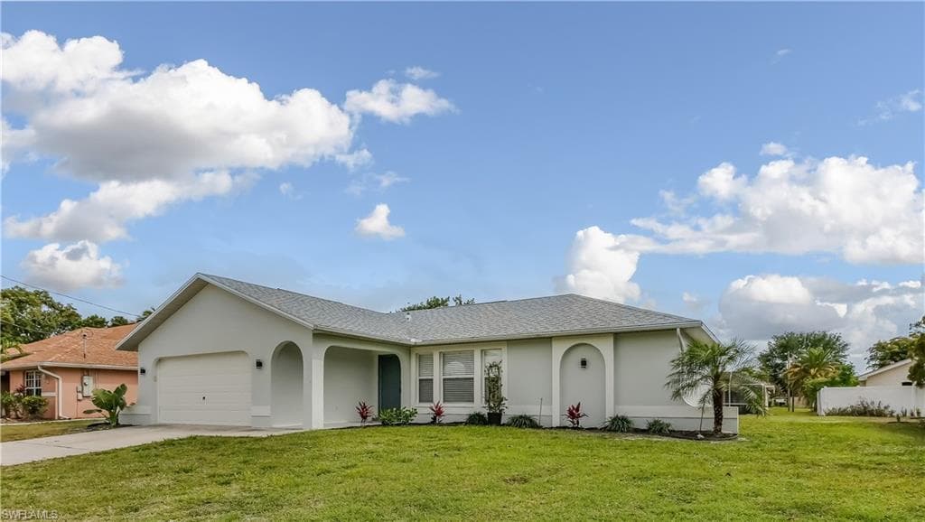 2122 Viscaya PKY CAPE CORAL, FL 33990